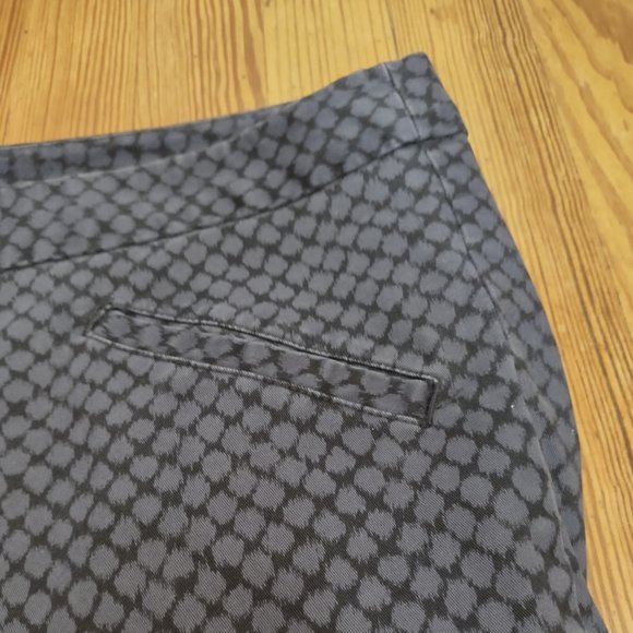 Purple/Black Cropped Ankle-Length Pants - Picture 2 of 4